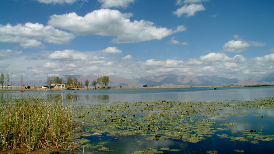 Nilufar Lake (Sarab-e Nilufar) 